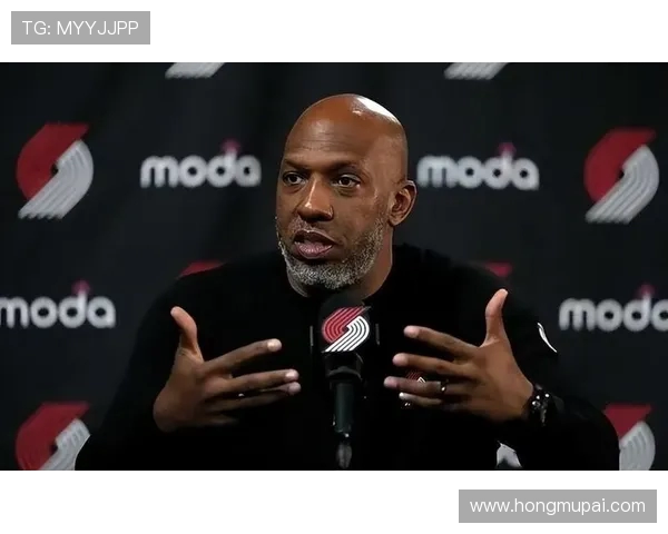 比卢普斯强调允许球员放开打 创造有序混乱迫使对手提速 比卢普斯强调允许球员放开打 创造有序混乱迫使对手提速